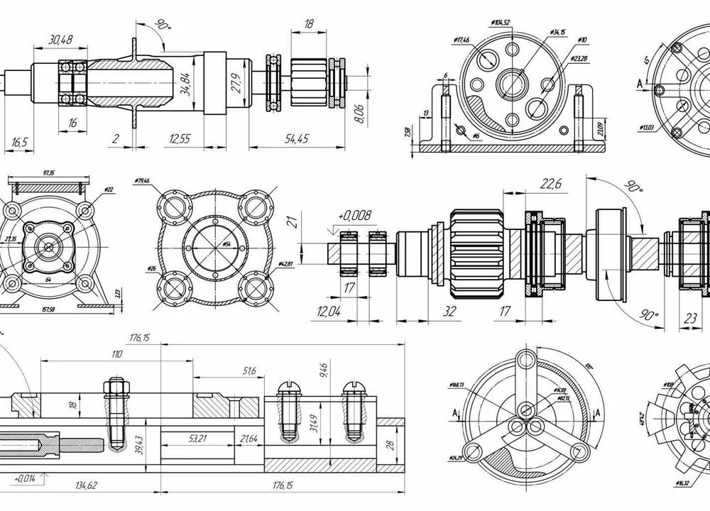 Prancha de desenho mecânico com conjunto industrial detalhado